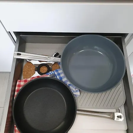 ,private Apartment, Aircondition, Garage, Hd Tv Pl & De, Wifi, Fully Equipped, Near *