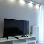 Διαμέρισμα ,private Apartment, Aircondition, Garage, Hd Tv Pl & De, Wifi, Fully Equipped, Near *