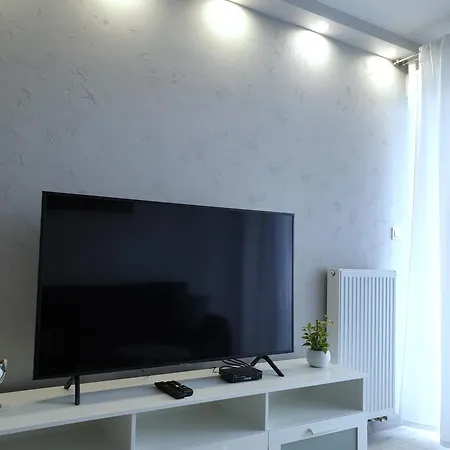 Appartamento ,private Apartment, Aircondition, Garage, Hd Tv Pl & De, Wifi, Fully Equipped, Near *