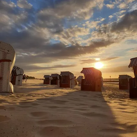 Apartment ,private Apartment, Aircondition, Garage, Hd Tv Pl & De, Wifi, Fully Equipped, Near *