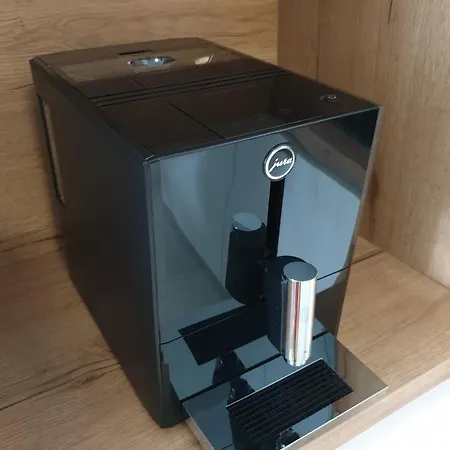 Apartment ,private Apartment, Aircondition, Garage, Hd Tv Pl & De, Wifi, Fully Equipped, Near