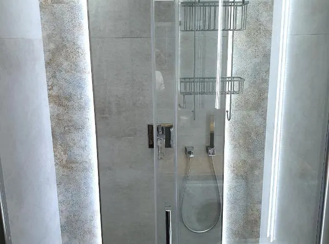 Lägenhet ,private Apartment, Aircondition, Garage, Hd Tv Pl & De, Wifi, Fully Equipped, Near *