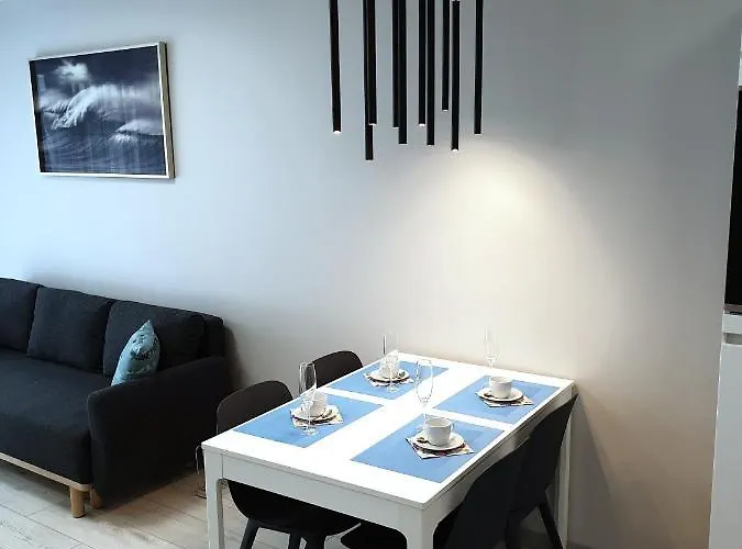 Lägenhet ,private Apartment, Aircondition, Garage, Hd Tv Pl & De, Wifi, Fully Equipped, Near *
