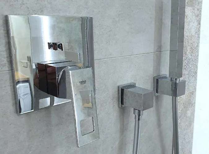 Lägenhet ,private Apartment, Aircondition, Garage, Hd Tv Pl & De, Wifi, Fully Equipped, Near *