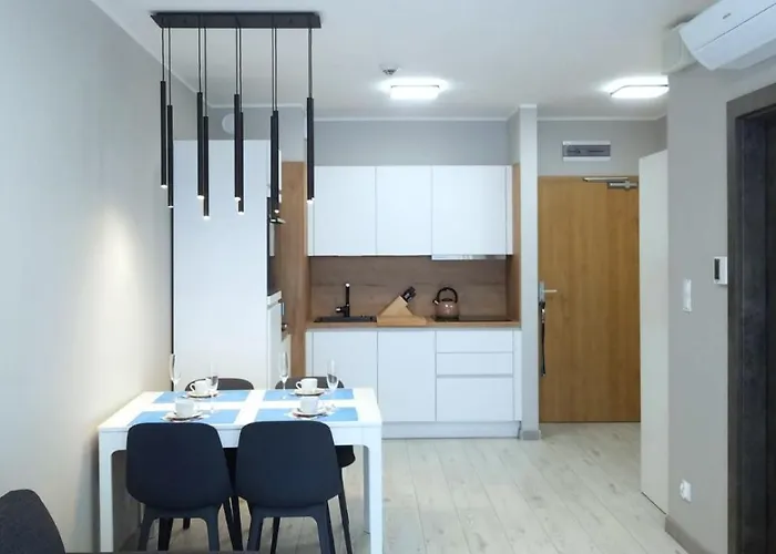 ,private Apartment, Aircondition, Garage, Hd Tv Pl & De, Wifi, Fully Equipped, Near Lägenhet *